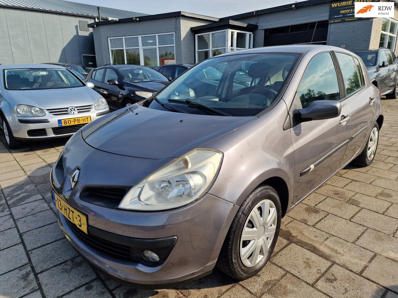 Renault Clio - 1.2-16V Collection/Apk 25-9-2027 - AutoWereld.nl