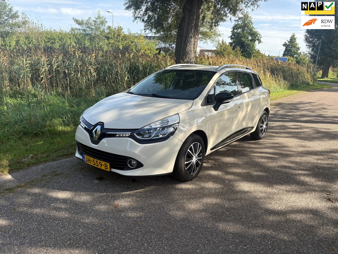 Renault Clio Estate - 1.2 Dynamique Airco Pdc Achter Cruise Navi Automaat Mist Lampen Voor - AutoWereld.nl