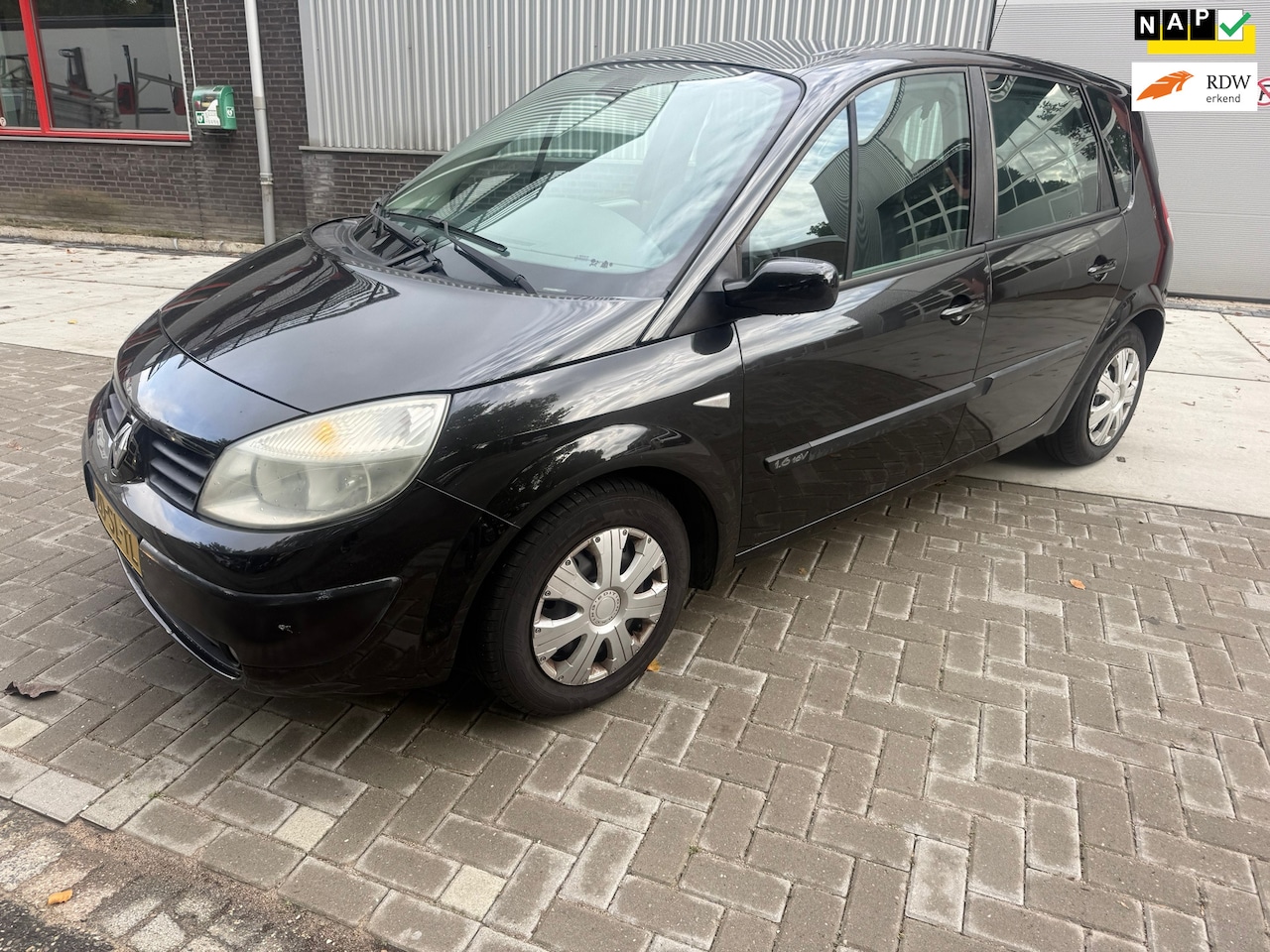 Renault Scénic - 1.6-16V Expression Comfort 1.6-16V Expression Comfort - AutoWereld.nl