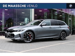 BMW 3-serie Touring - 330e M Sport Automaat / Panoramadak / Trekhaak / Harman Kardon / Adaptieve LED / Parking A