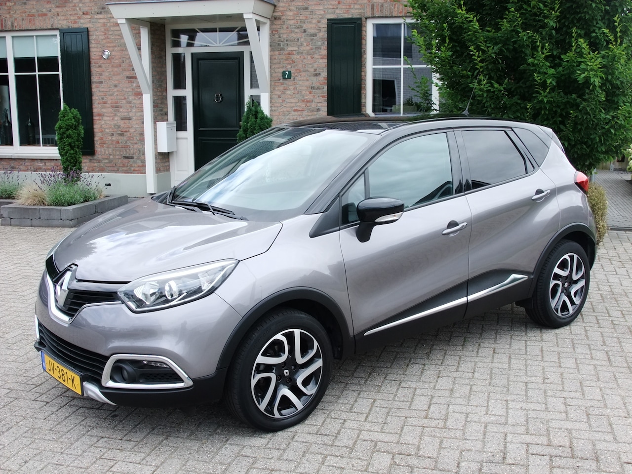 Renault Captur - 1.2 TCe Xmod 1.2 TCe Xmod , Camera , Leder , Stoelverwarming ,Trekhaak enz. - AutoWereld.nl