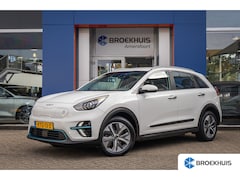 Kia e-Niro - DynamicLine 64 kWh | Apple Carplay/Android Auto | Stuur/Stoel verwarming | Adaptive Cruise
