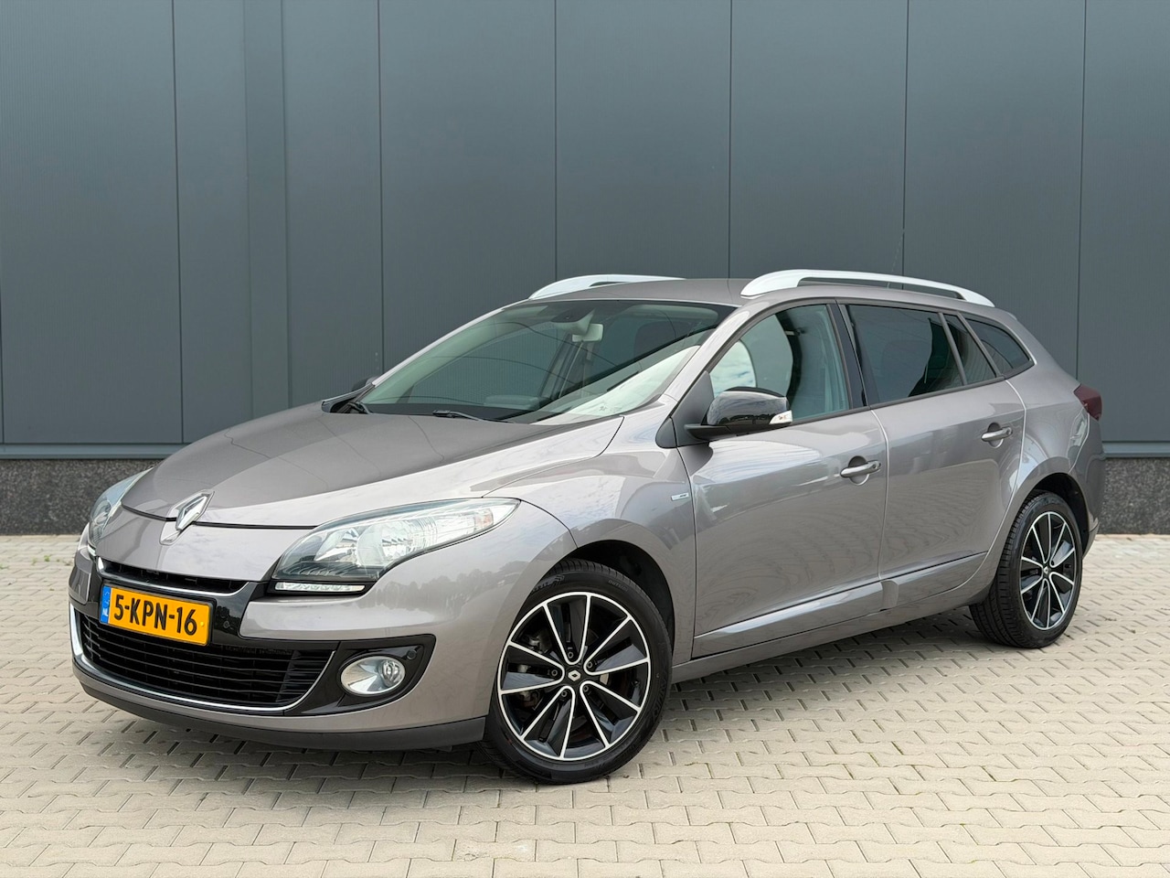Renault Mégane Estate - 1.2 TCe Bose | CRUISE | CAMERA |KLIMA | PDC - AutoWereld.nl