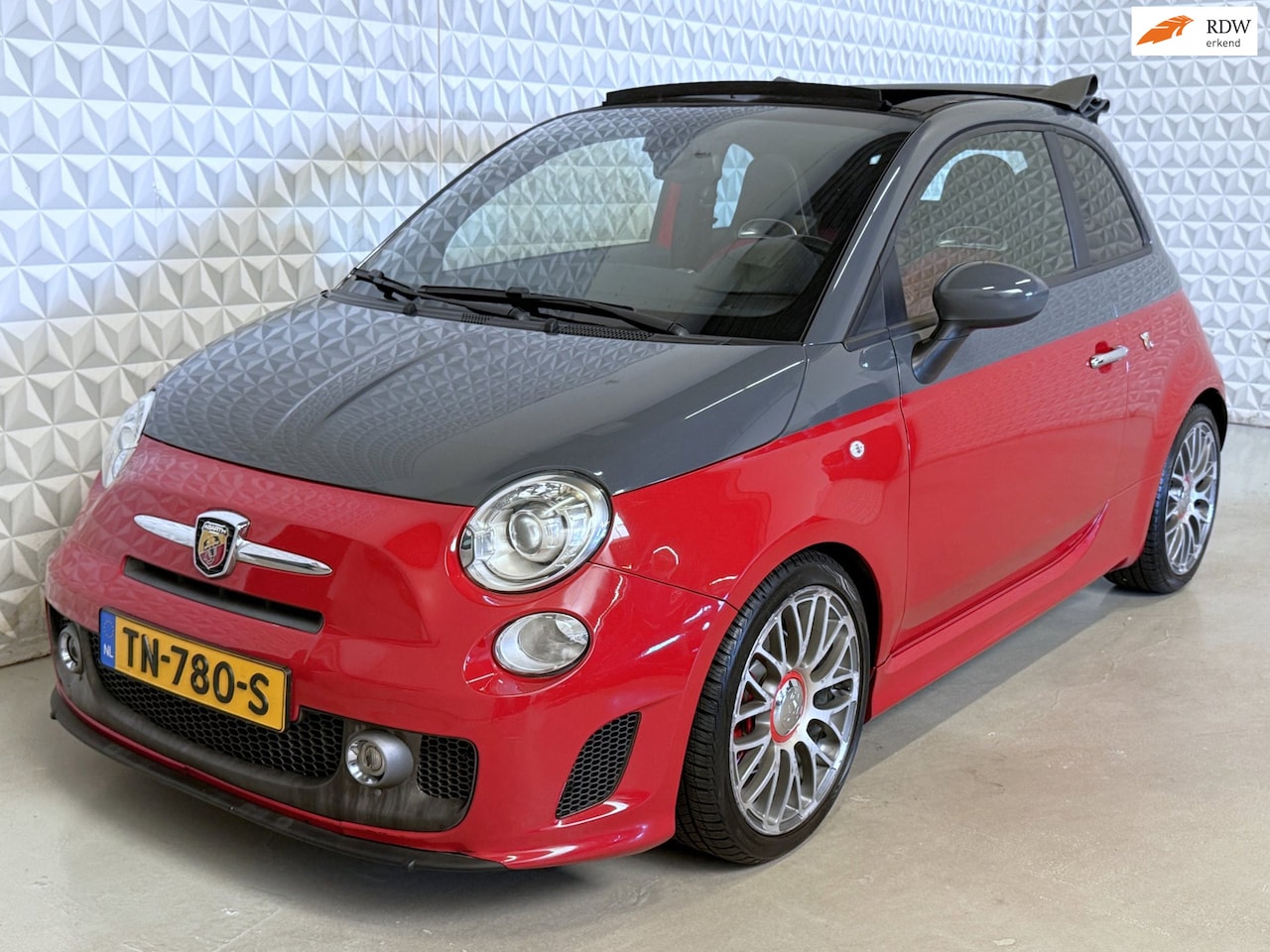 Fiat 500 Abarth - 1.4 T-Jet Competizione AUTOMAAT CABRIO (2012) - AutoWereld.nl