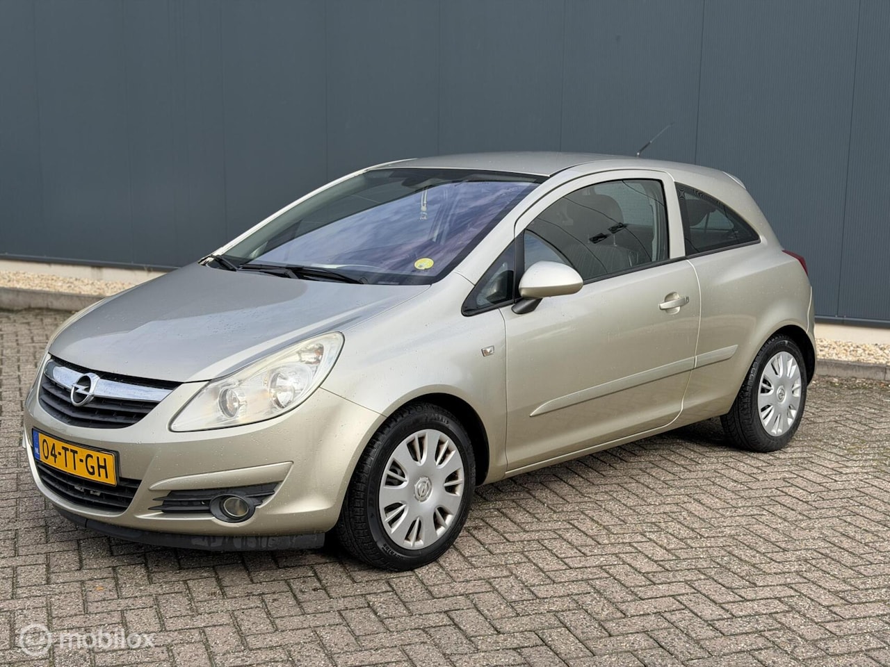 Opel Corsa - 1.4-16V Cosmo NAP/AIRCO/STOEL&STUURVERWARMING - AutoWereld.nl