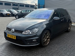 Volkswagen Golf - 1.4 TSI Connected Series