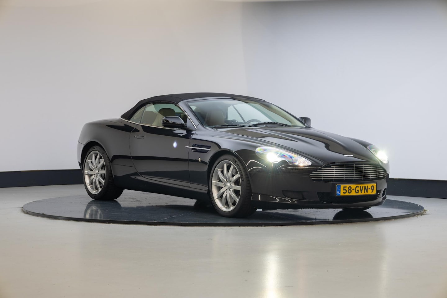 Aston Martin DB9 Volante - 5.9 V12 Touchtronic | Automaat | Carplay | - AutoWereld.nl