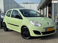 Renault Twingo - 1.2 Acces Airco Elek-Ramen Netjes