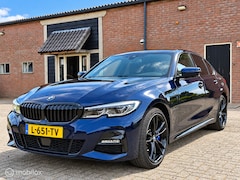 BMW 3-serie - 320e Business Edition Plus I Adap Cruise I Camera I Head-up I M-Sport I Tansanitblau I
