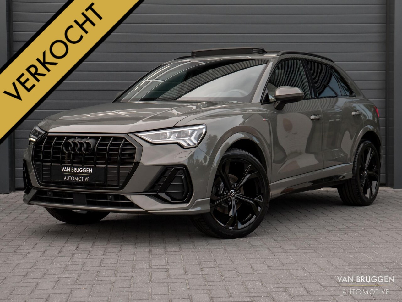 Audi Q3 - 35 TFSI S-Line Pano SONOS Keyless Leer Camera Sfeer BTW 20" Chronos - AutoWereld.nl