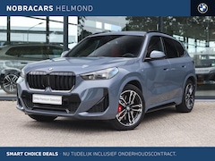 BMW X1 - xDrive23i M Sport Automaat / Panoramadak / Trekhaak / Sportstoelen / Adaptieve LED / M Ada
