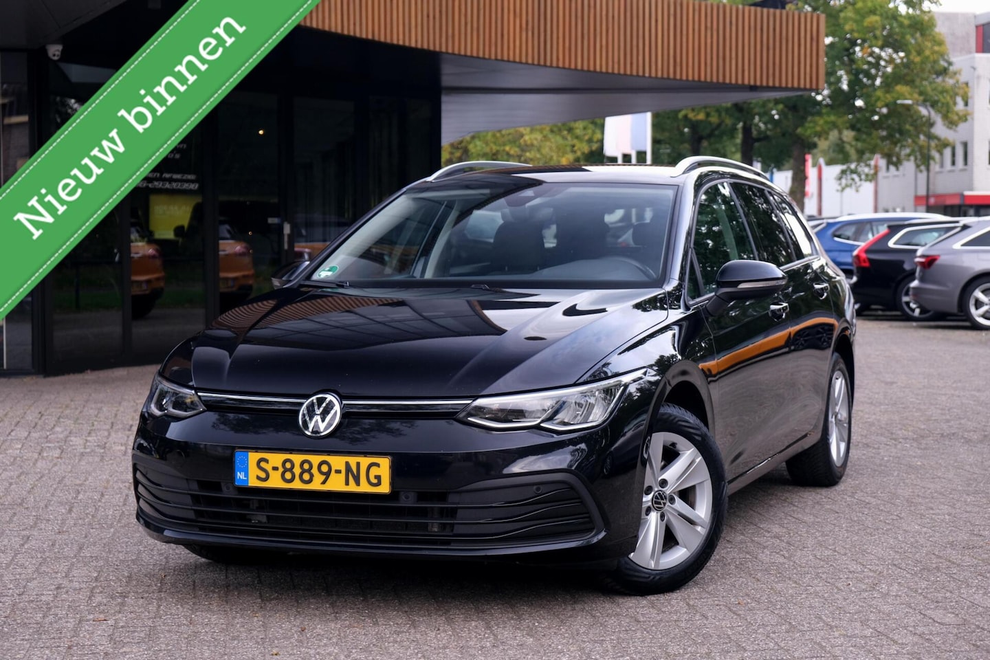 Volkswagen Golf Variant - 1.0 eTSI Life|Rijklaar!|ACC|Carplay|AndroidAuto|Laneassist|DigiDash - AutoWereld.nl