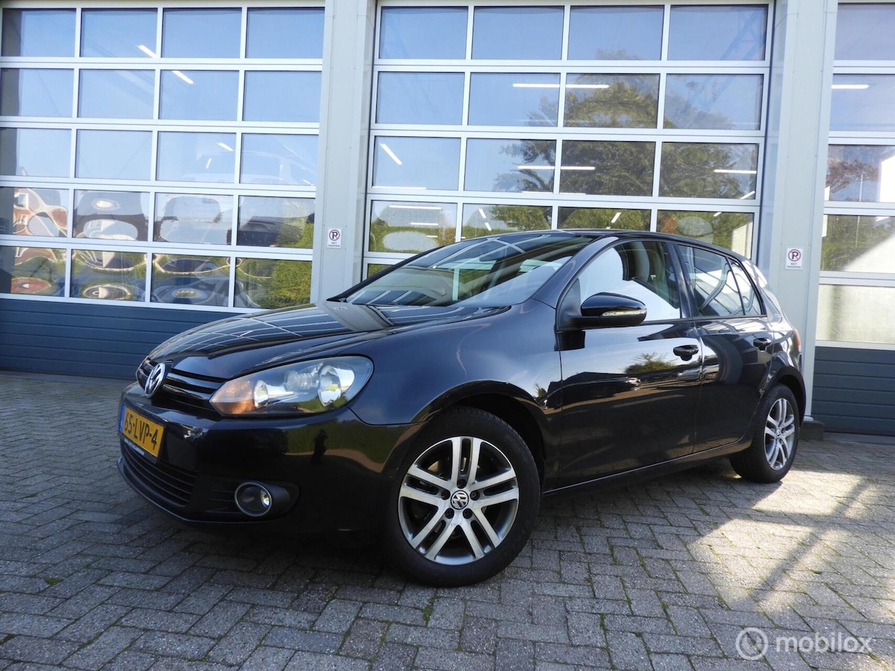 Volkswagen Golf - 1.2 TSI Tour II BlueMotion 1.2 TSI Tour II BlueMotion - AutoWereld.nl