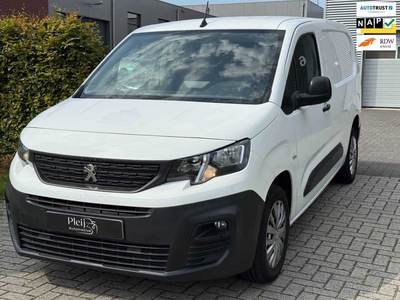 Peugeot Partner - 1.5 BlueHDI Premium Long 1.5 BlueHDI Premium Long - AutoWereld.nl