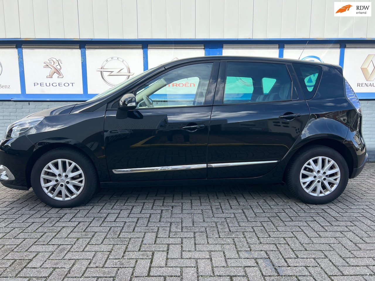 Renault Scénic - 1.2 TCe Authentique 2012 74000km 4995eu - AutoWereld.nl