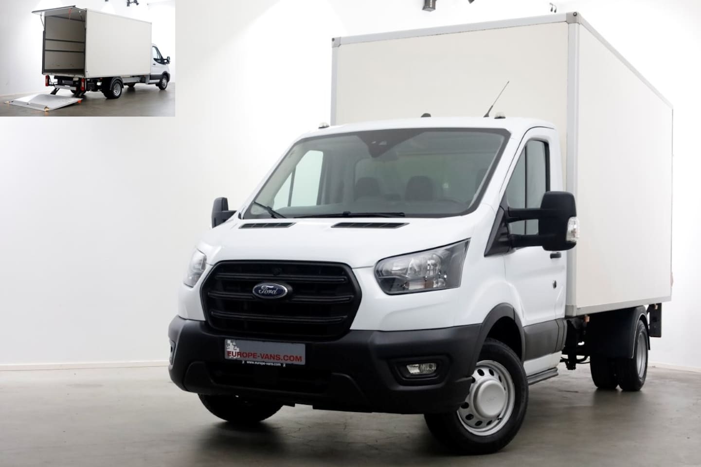 Ford Transit - 350 2.0 TDCI 130pk Trend Dubbel Lucht Bakwagen met laadklep 06-2022 - AutoWereld.nl