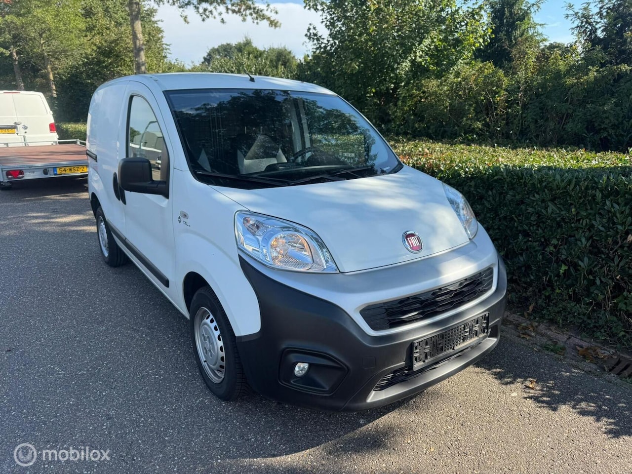 Fiat Fiorino - 1.4 BENZINE MET SLECHTS 38.000 KM NAVI EN AIRCO - AutoWereld.nl