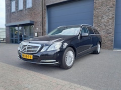 Mercedes-Benz E-klasse Estate - 200 CDI Business Class Avantgarde Prijs is gebaseerd op handels verkoop Alleen B2B-verkoop