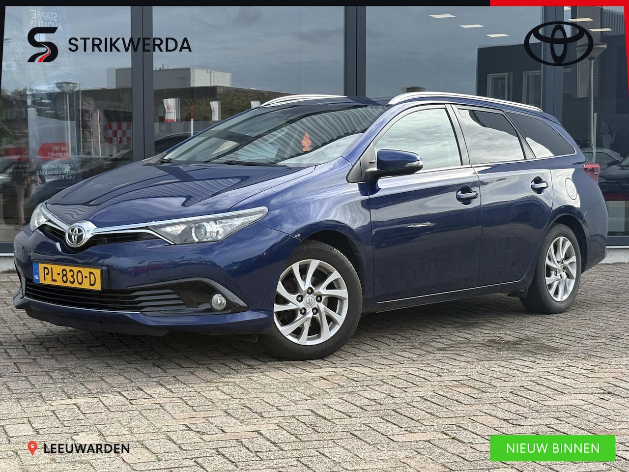 Toyota Auris Touring Sports - 1.2T Dynamic 1.2T Dynamic - AutoWereld.nl
