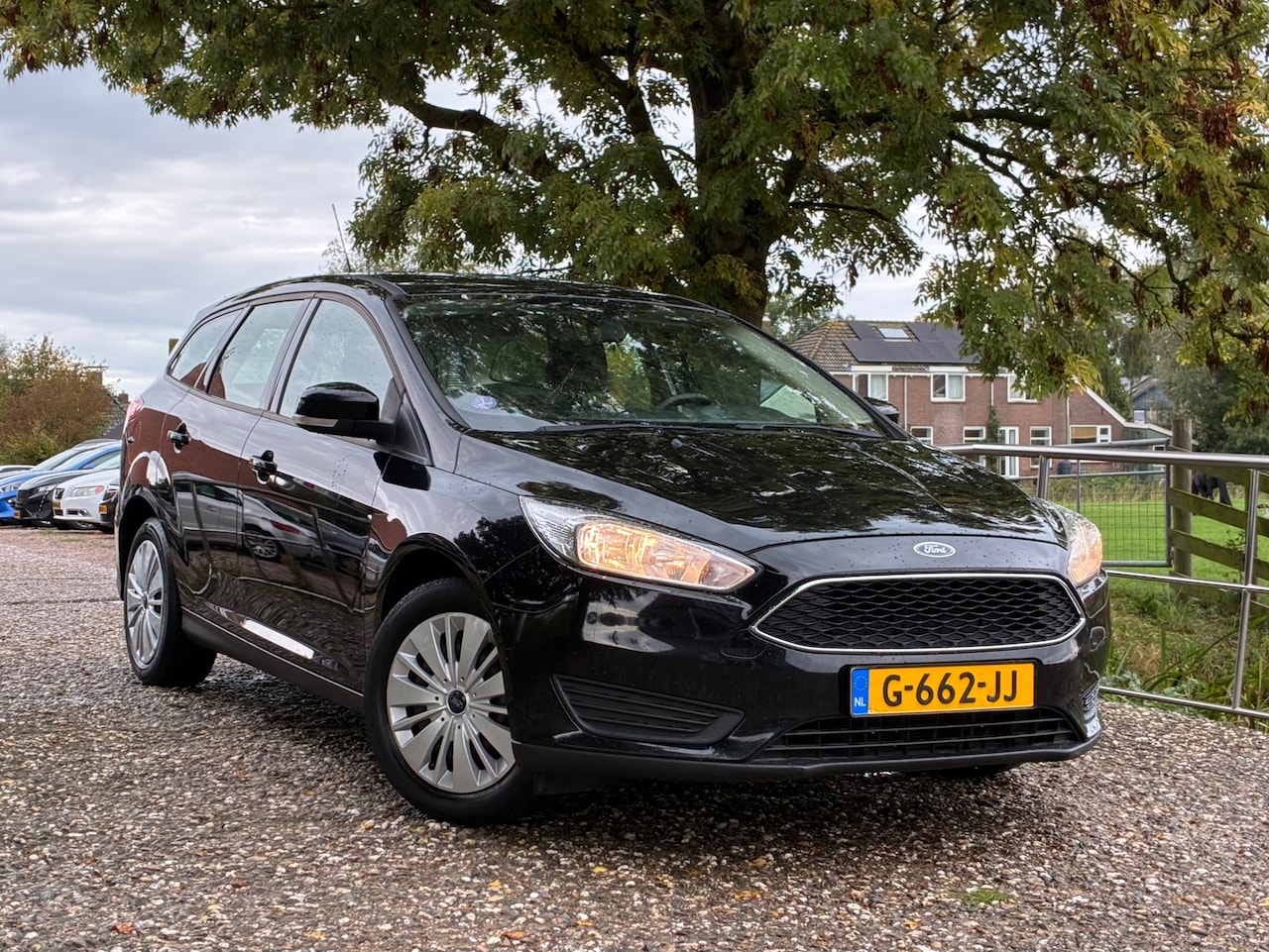 Ford Focus Wagon - 1.0 Trend | 103.000 km + Airco + Stoel verw. Nu € 6.450,-!!! - AutoWereld.nl