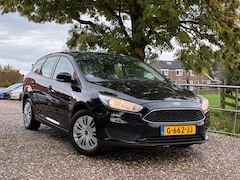 Ford Focus Wagon - 1.0 Trend | 103.000 km + Airco + Stoel verw. Nu € 6.450,