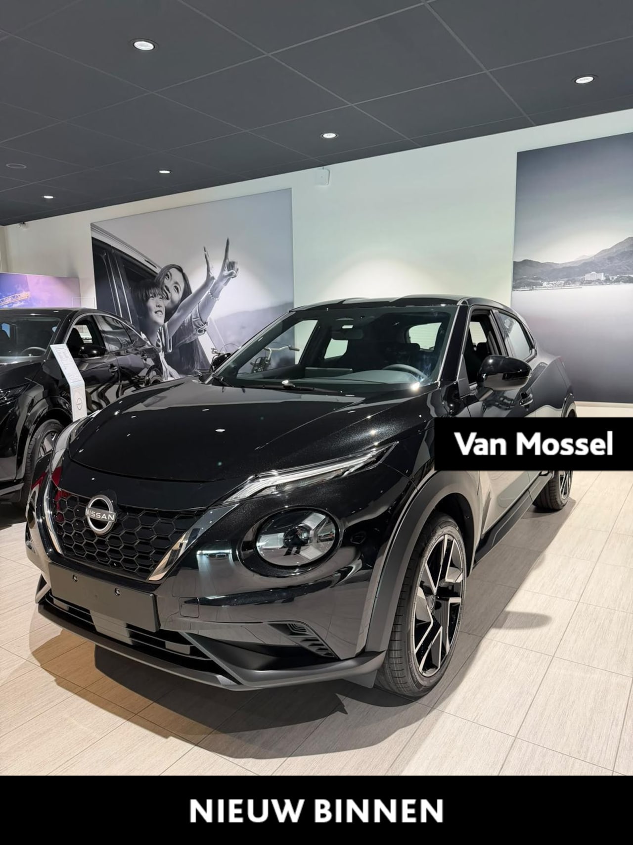 Nissan Juke - 1.6 Hybrid N-Connecta | Achteruitrijcamera | Navigatie | Stoel/stuur verwarming | 19 inch - AutoWereld.nl