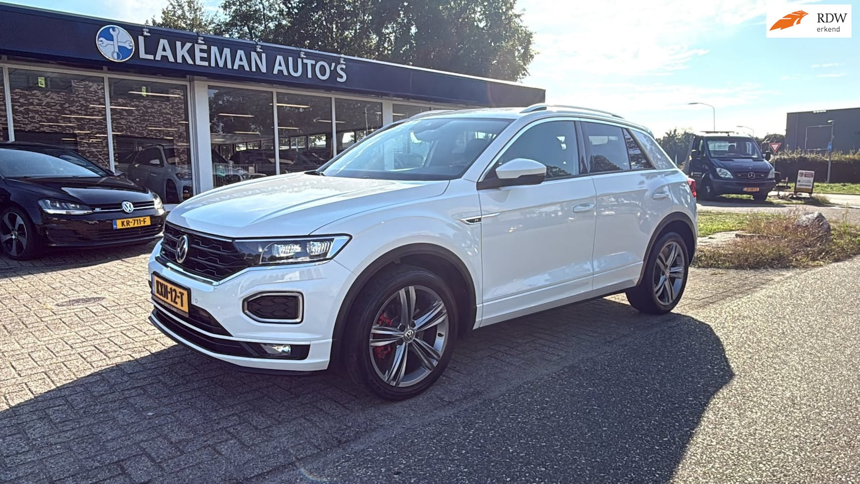 Volkswagen T-Roc - 1.5 TSI Sport R-Line Automaat White LED Camera Huurkoop Inruil APK Garantie - AutoWereld.nl
