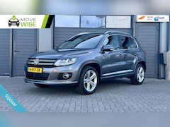 Volkswagen Tiguan - 2.0 TSI 4motion | R LINE | Lage KM Stand | Automaat| 4x4 | Uniek | Trekhaak |