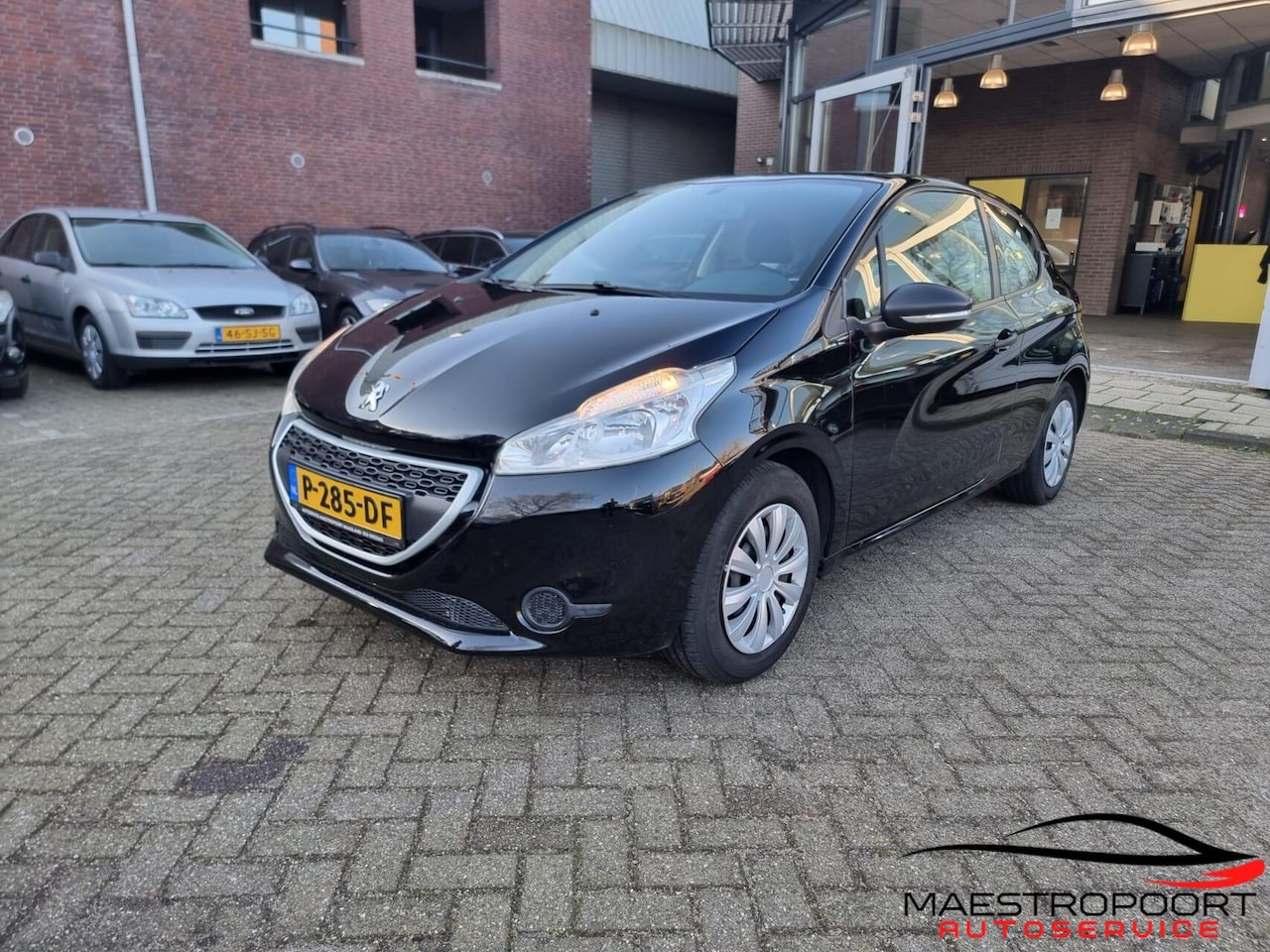 Peugeot 208 - 1.0 VTi Access – 2014 – 104.000 km – Airco - AutoWereld.nl