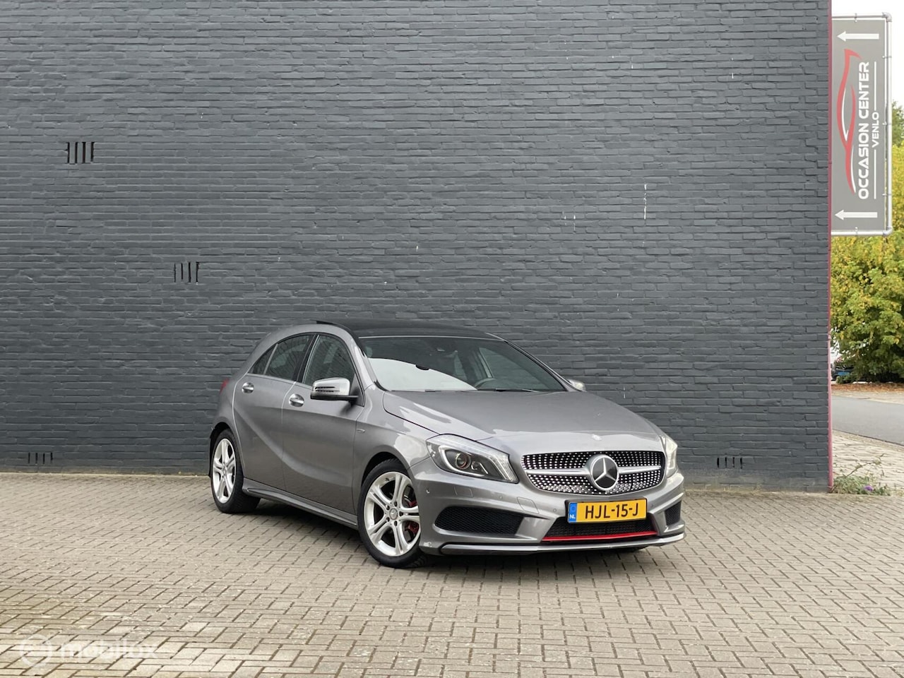 Mercedes-Benz A-klasse - 250 Sport uitv. AMG/Pano/Camera/Nav/Memory - AutoWereld.nl