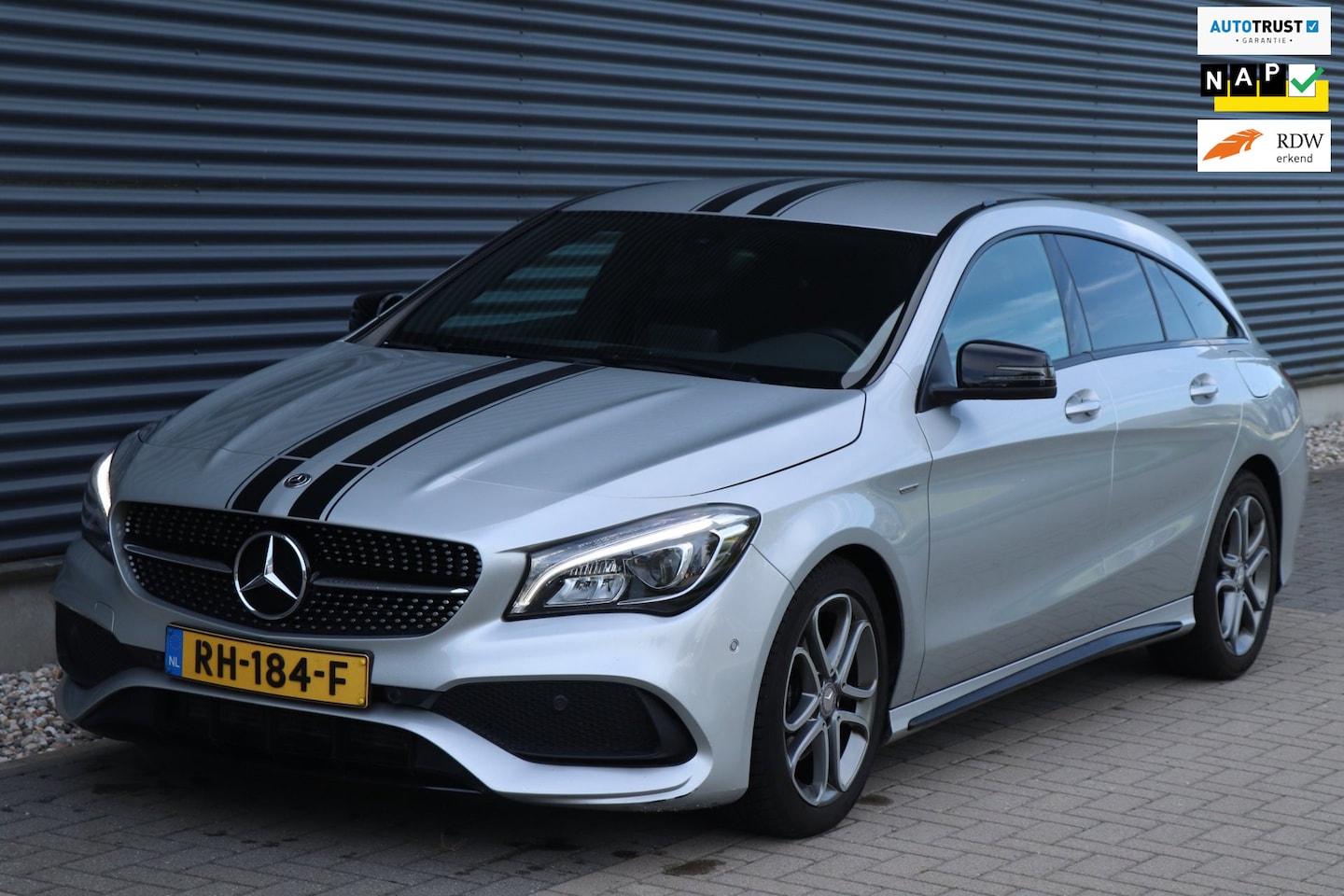Mercedes-Benz CLA-klasse Shooting Brake - 180 | AMG | Automaat | Camera | NAP - AutoWereld.nl
