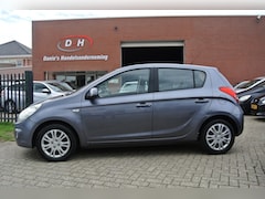 Hyundai i20 - 1.4i DynamicVersion inruil mogelijk nap