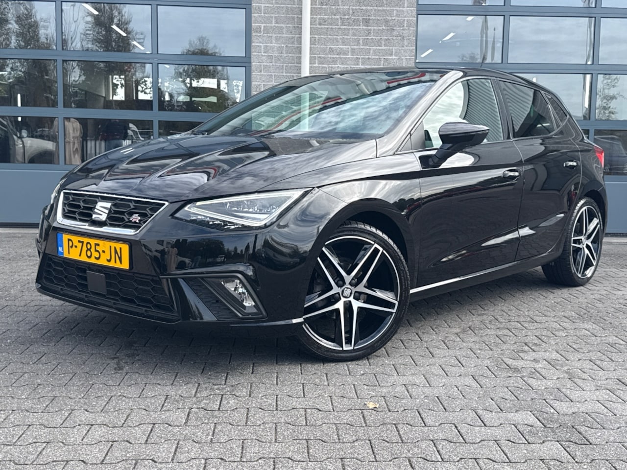 SEAT Ibiza - 1.0 TSI FR Business Intense 1.0 TSI FR Business Intense - AutoWereld.nl