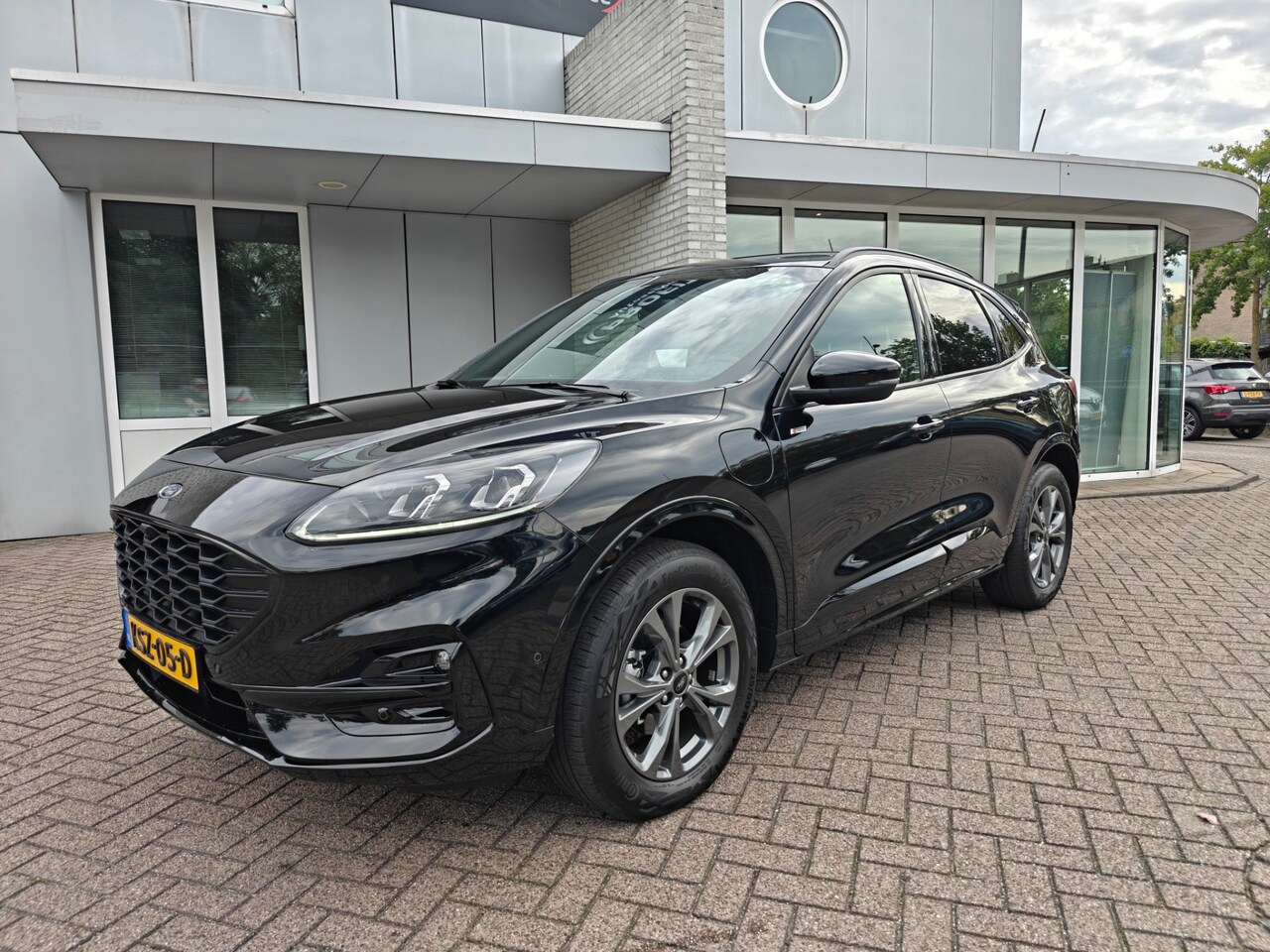 Ford Kuga - 2.5 PHEV ST-Line X / Winterpack / Head-Up / Drive Assist Pack / B&O - AutoWereld.nl