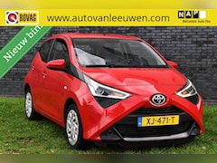 Toyota Aygo - 1.0 VVT-i x-play NAVI/CAMERA/CRUISE C./ETC