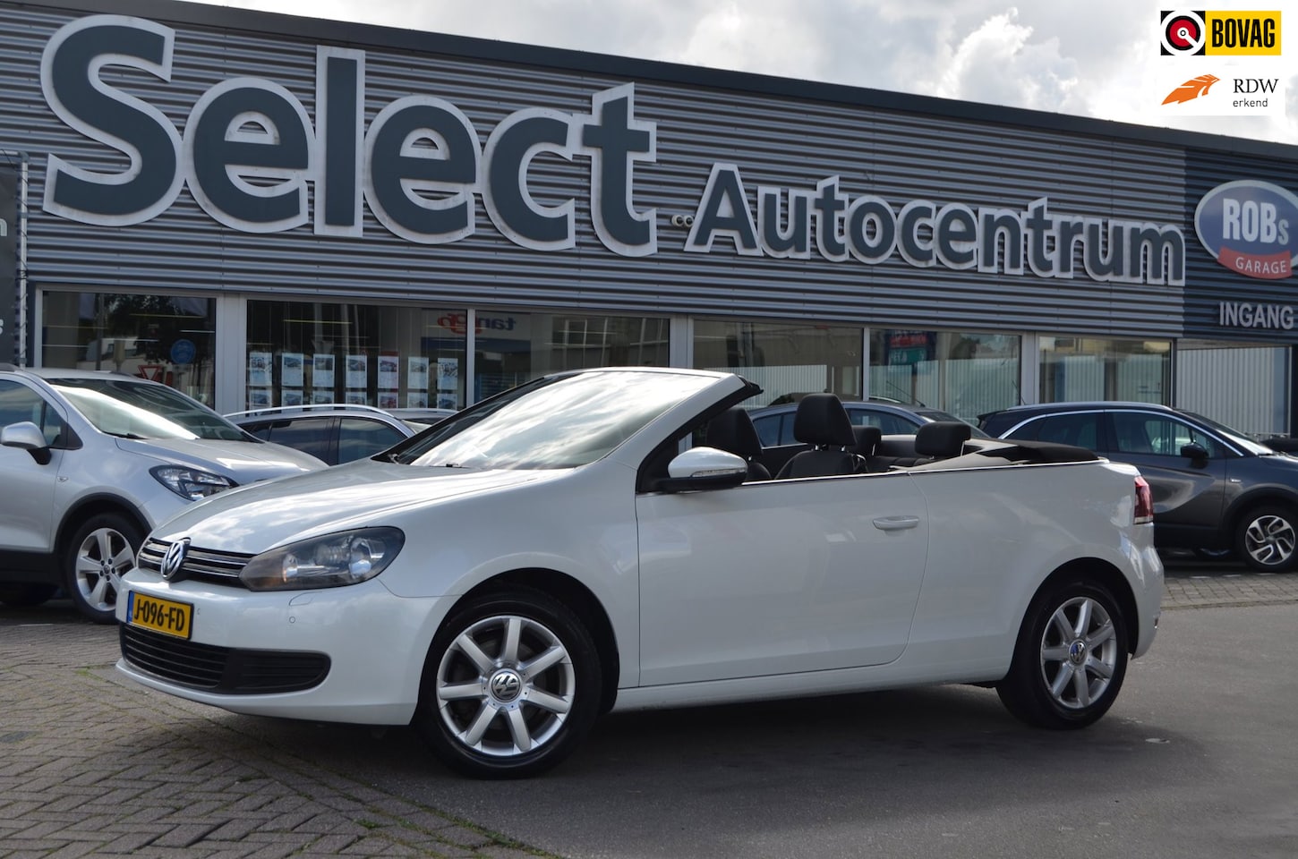 Volkswagen Golf Cabriolet - 1.2 TSI BlueMotion|STOELVERW.|CARPLAY-NAVI|BLUETOOTH|ONDERH.BOEKJES|SENSOREN - AutoWereld.nl