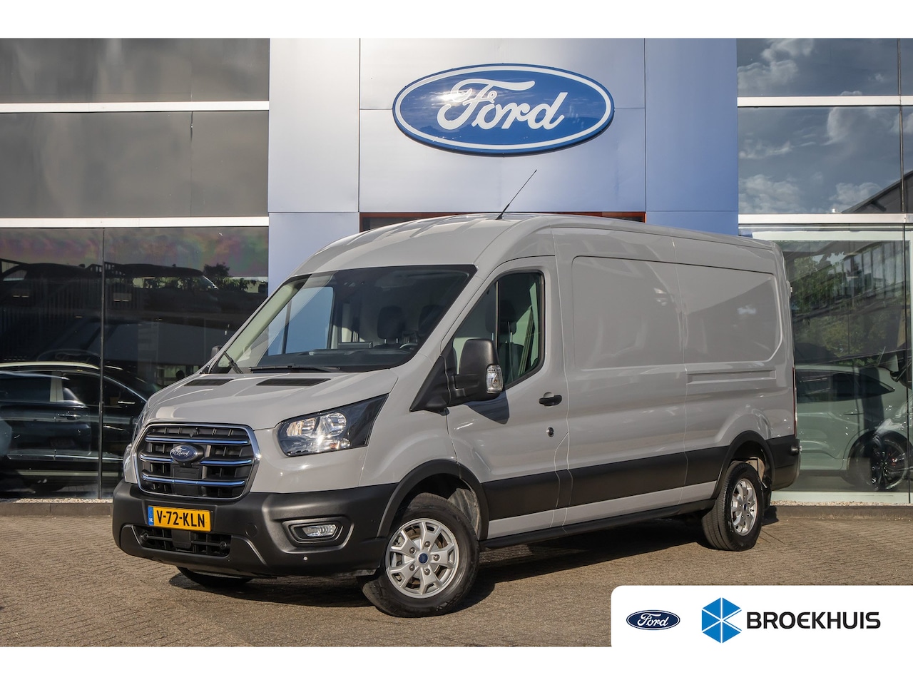 Ford E-Transit - 350 L3H2 Trend 68 kWh | Apple Carplay/Android Auto | Rondomzicht camera | Stoel- Stuurverw - AutoWereld.nl