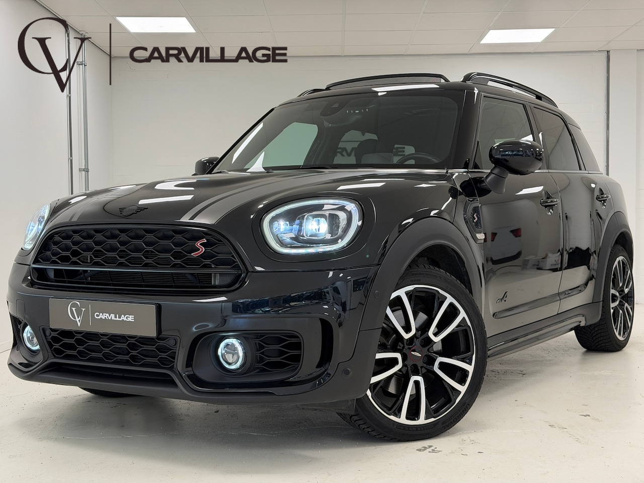 MINI Countryman - 2.0 Cooper S ALL4 JCW Premium Plus | Panoramadak | Memory | Leer | - AutoWereld.nl
