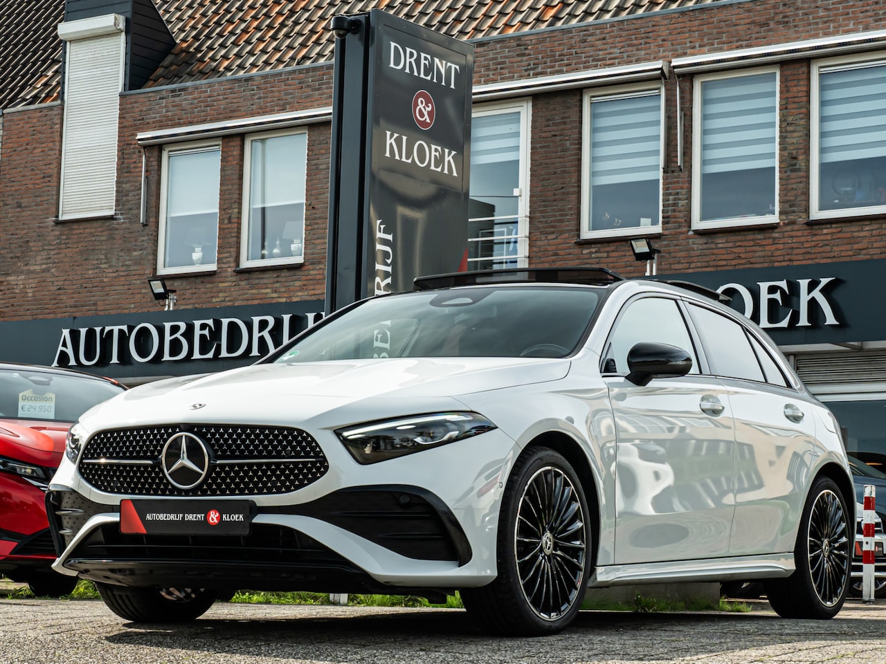 Mercedes-Benz A-klasse - 250 e AMG Line PANO CAMERA 19 INCH MULTIBEAM NIGHT PAKKET FACELIFT - AutoWereld.nl