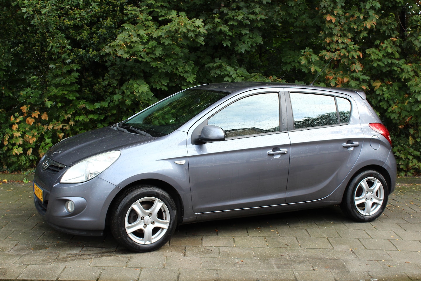 Hyundai i20 - 1.4i DynamicVersion 2e eigenaar APK nieuw airco rondom nieuwe banden - AutoWereld.nl