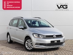 Volkswagen Touran - 1.0 TSI Comfortline 7p PDC CarPlay Cruise Clima