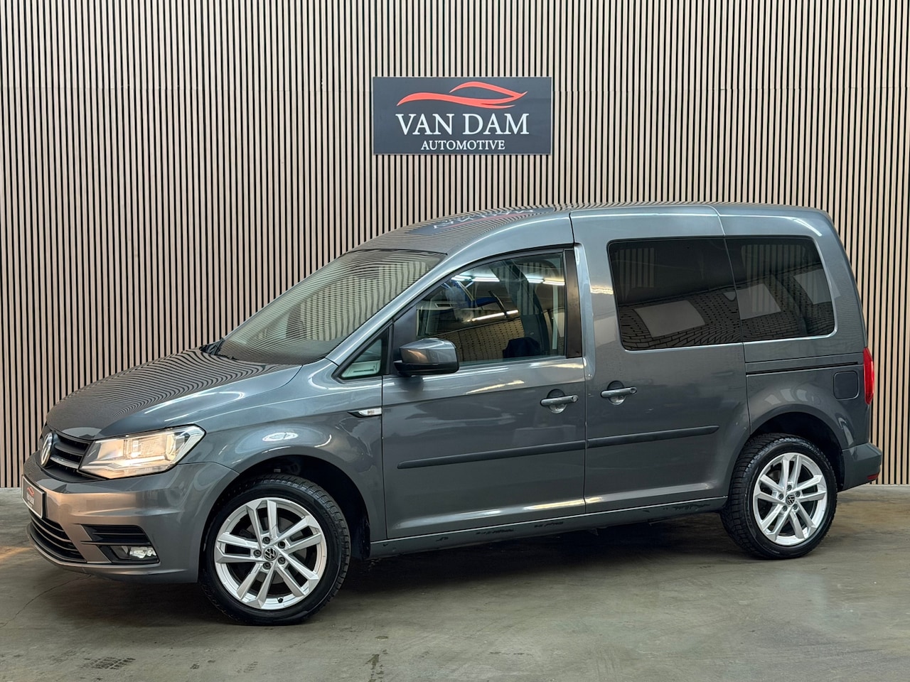 Volkswagen Caddy - 1.0 TSI Highline 2018 CRUISE 2X SCHUIFDEUR - AutoWereld.nl