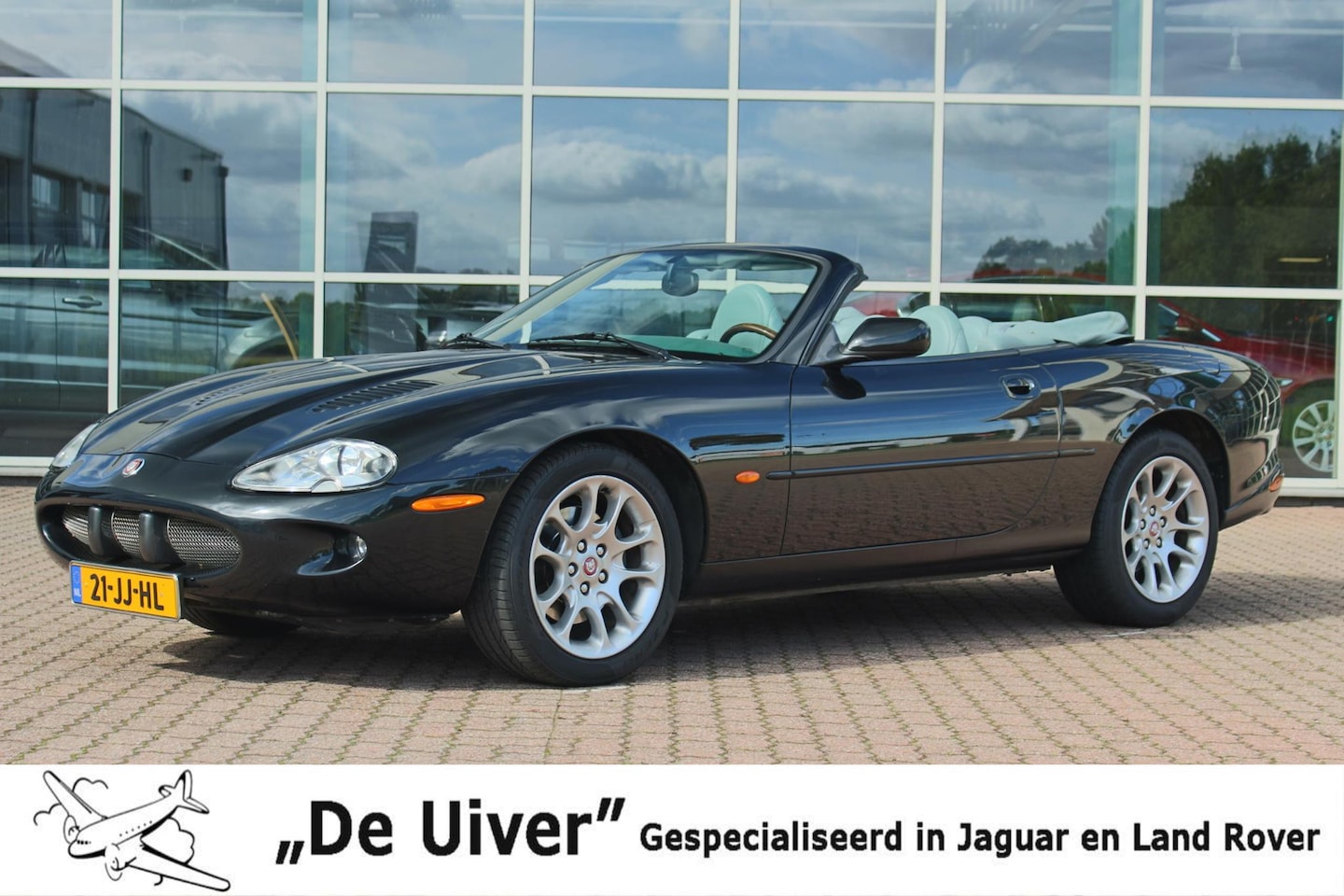Jaguar XKR - 4.0 V8 Convertible 4.0 V8 Convertible - AutoWereld.nl