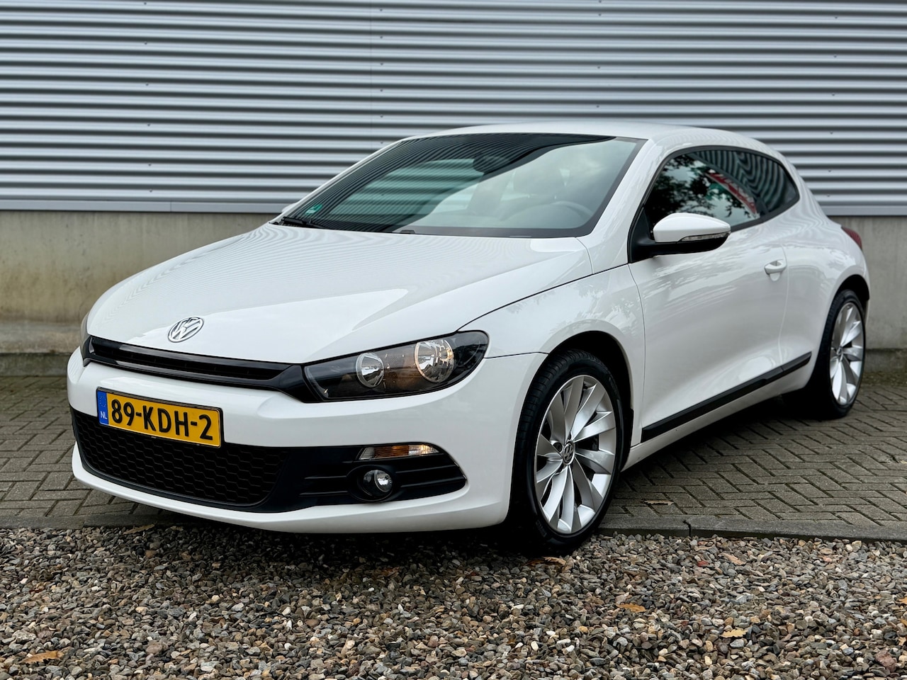 Volkswagen Scirocco - 1.4 TSI Highline Automaat 161pk [ 1ste eig, NL-auto, goed onderhouden ] - AutoWereld.nl