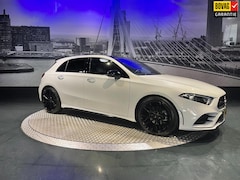 Mercedes-Benz A-klasse - 180 Business Solution AMG *NL Auto*Led*Pano*Camera