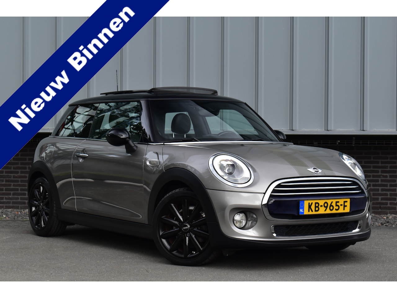 MINI 3-Deurs - 1.5 Cooper Marylebone | Pano | Leder | Harman/Kardon | Navi | Xenon - AutoWereld.nl