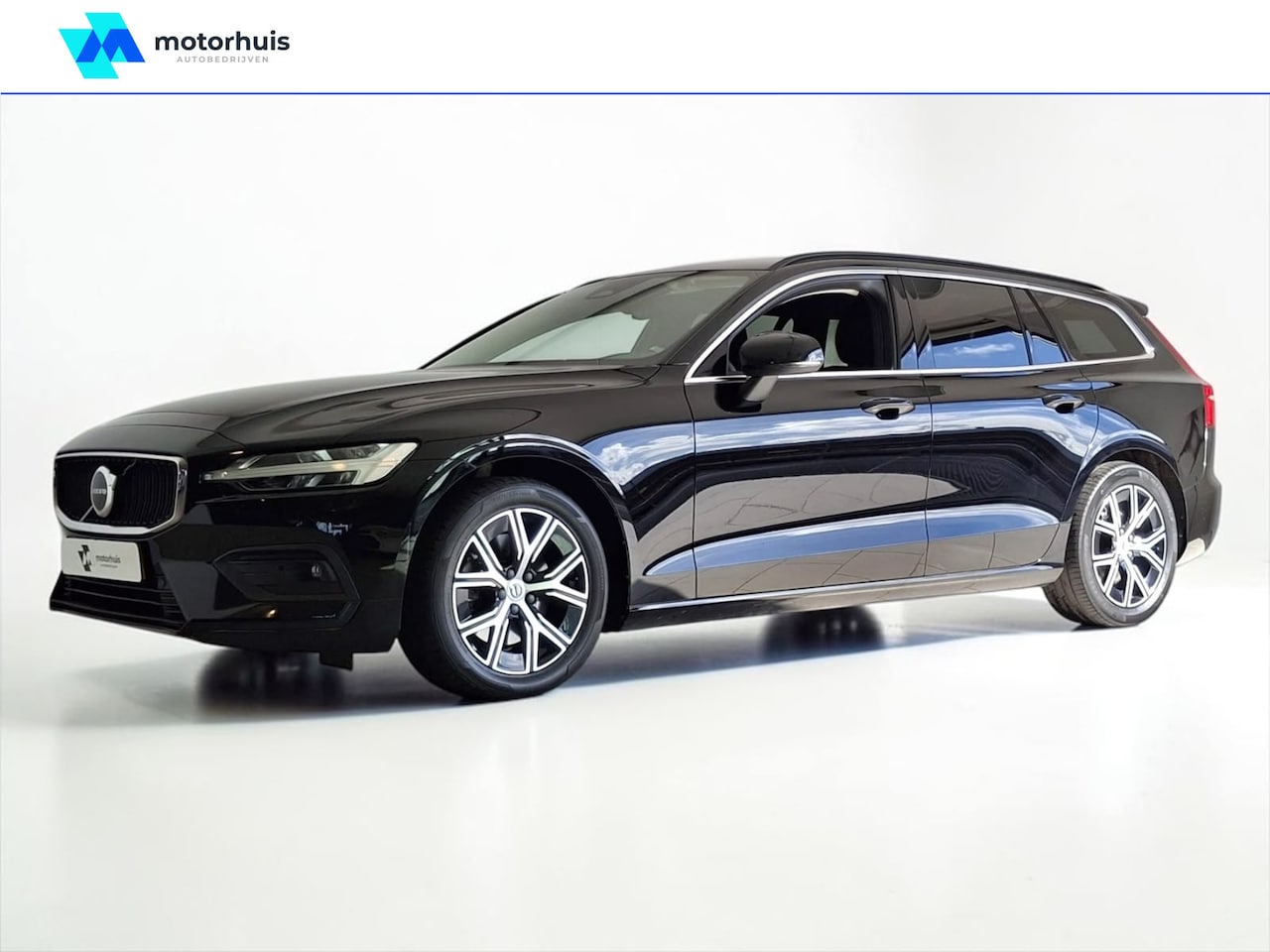 Volvo V60 - 2.0 B3 Core TREKHAAK CAMERA WINTERPACK LED - AutoWereld.nl