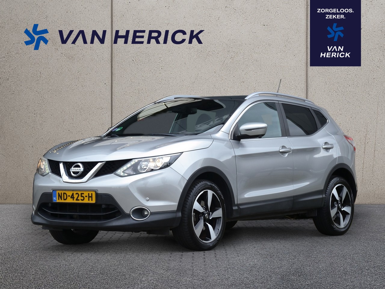 Nissan Qashqai - 1.2 N-Vision | Panoramadak | 360 Camera | Climate Control - AutoWereld.nl