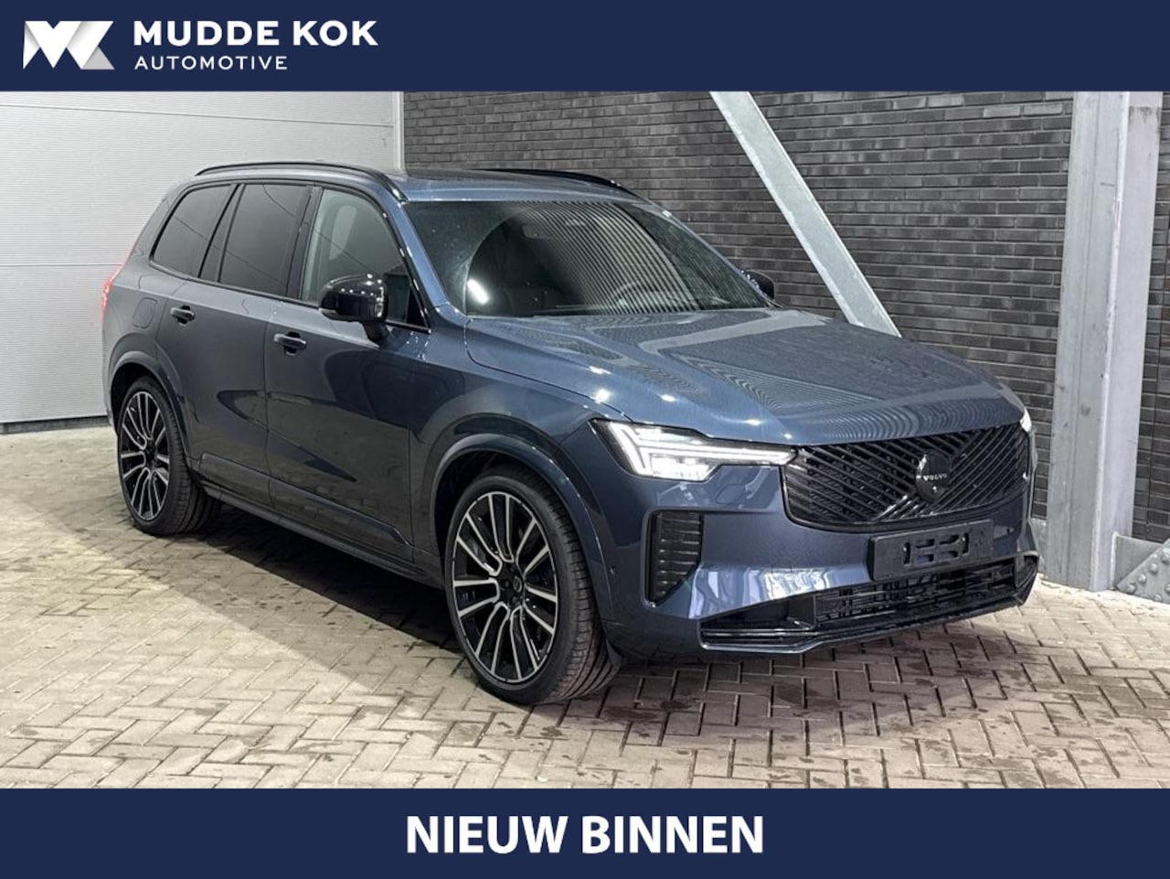 Volvo XC90 - T8 Ultra Black Edition | Luchtvering | B&W | Stoelventilatie | 22 inch | Pilot Assist - AutoWereld.nl