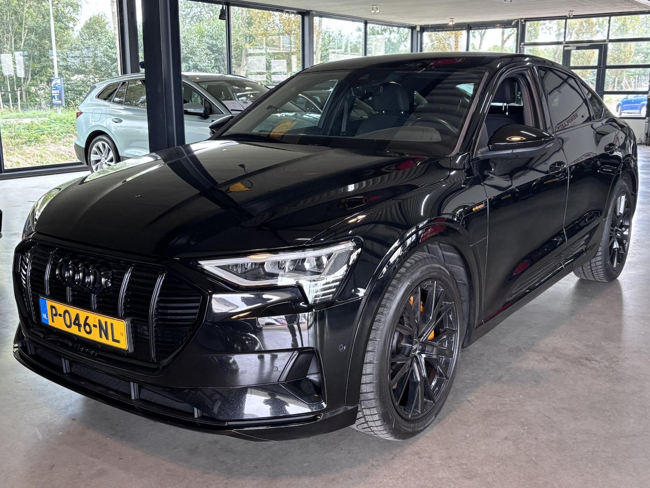 Audi e-tron Sportback - 55 quattro Black ed. Advanced edition Plus 95 kWh leer/cam/21inch/ - AutoWereld.nl